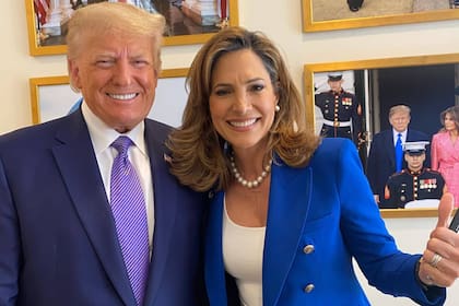La congresista republicana de Florida, María Elvira Salazar, es una fiel aliada de Donald Trump