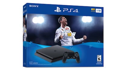 La consola de Sony PS4 Slim estará a la preventa a 11999 pesos con la versión de 1 TB de capacidad de almacenamiento y contará con el juego FIFA 18