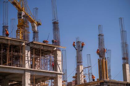 La construcción continúa sin cesar en Cayalá