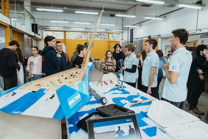 La construcción de un modelo ultraliviano, a cargo de los estudiantes del ITBA