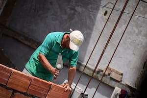 La informalidad laboral crece, es de 70% entre los cuentapropistas del conurbano, y muestra amplias brechas en el país