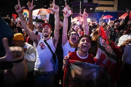 La controversia que describió el analista comenzó con las dificultades para trasladarse a los centros electorales