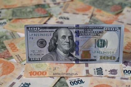 La convertibilidad establecía una paridad fija por ley del peso argentino con el dólar estadounidense