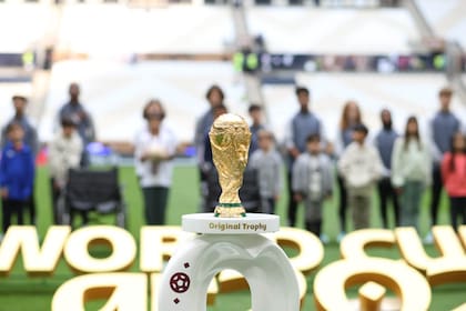 La Copa del Mundo en el Estadio Lusail en la previa al partido de la Final entre Argentina y Francia