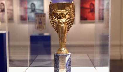 La Copa Jules Rimet que se entregó al ganador del Mundial de fútbol hasta 1970 lleva el nombre del dirigente de la FIFA nacido un día como hoy de