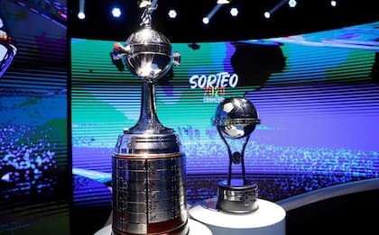 La Copa Libertadores y la Copa Sudamericana, los dos trofeos más importantes de Sudamérica a nivel clubes