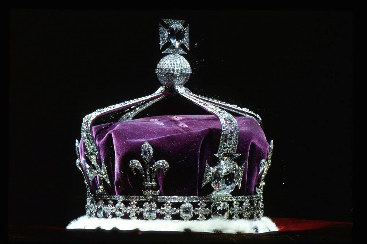 La Corona de la reina Isabel con el diamante Koh-I-Noor