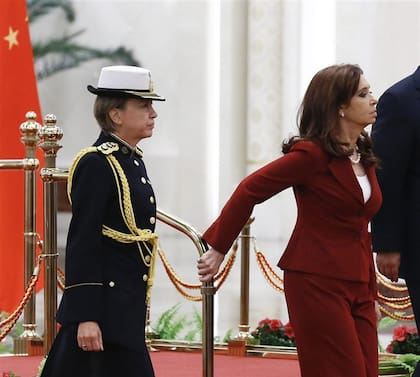La coronel Pansa, con la Presidenta en China