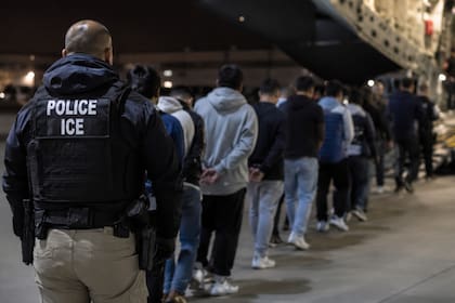 El tiempo de anticipación para que los inmigrantes preparen su defensa pasó de unos seis meses a poco más de un mes