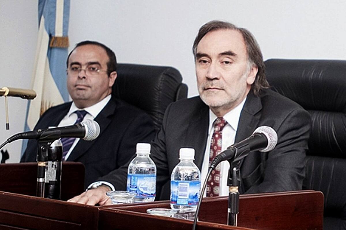 La Corte extendió las licencias de Bruglia y Bertuzzi