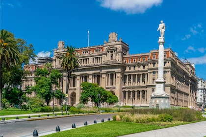 La Corte libera decretos secretos de la dictadura militar