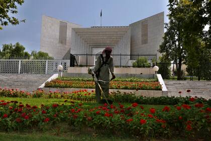 La Corte Suprema en Islamabad, Pakistán, donde se ventila el caso del ataque reciente contra un templo hindú. Foto tomada el 6 de agosto de 2021. (Foto AP/Anjum Naveed)