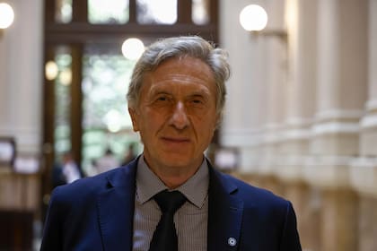 La corte suprema homenajeó a los jueces de las juntas militares tras cumplirse el 40 aniversario.
Dr Eduardo Farah
