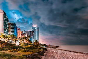 La costa de Miami, amenazada por el mar y los huracanes, según una teoría; la imagen es ilustrativa
