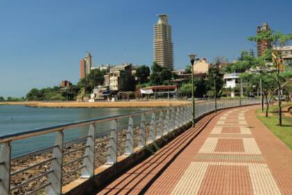 La Costanera de Posadas va recuperando, de a poco, la afluencia de caminantes, runners y ciclistas.