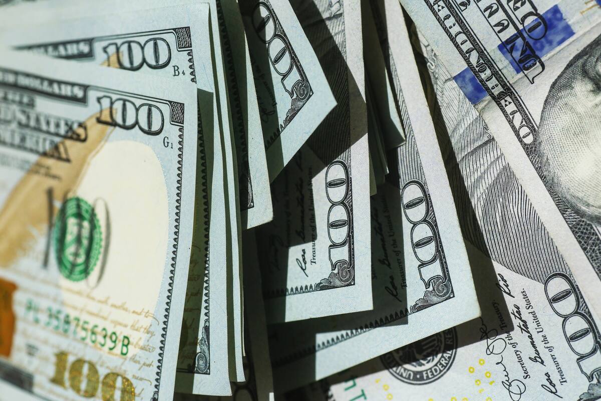 La cotización del dólar blue este lunes 27 de febrero