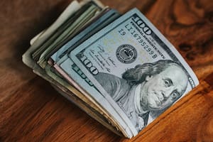 La cotización del dólar blue y el oficial este miércoles 19 de abril