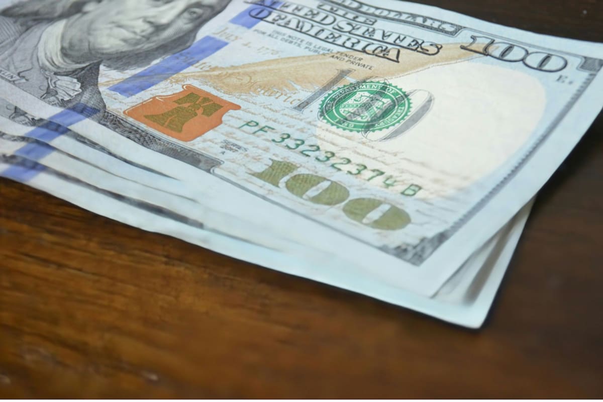 La cotización del dólar oficial y el blue este domingo 25 de mayo