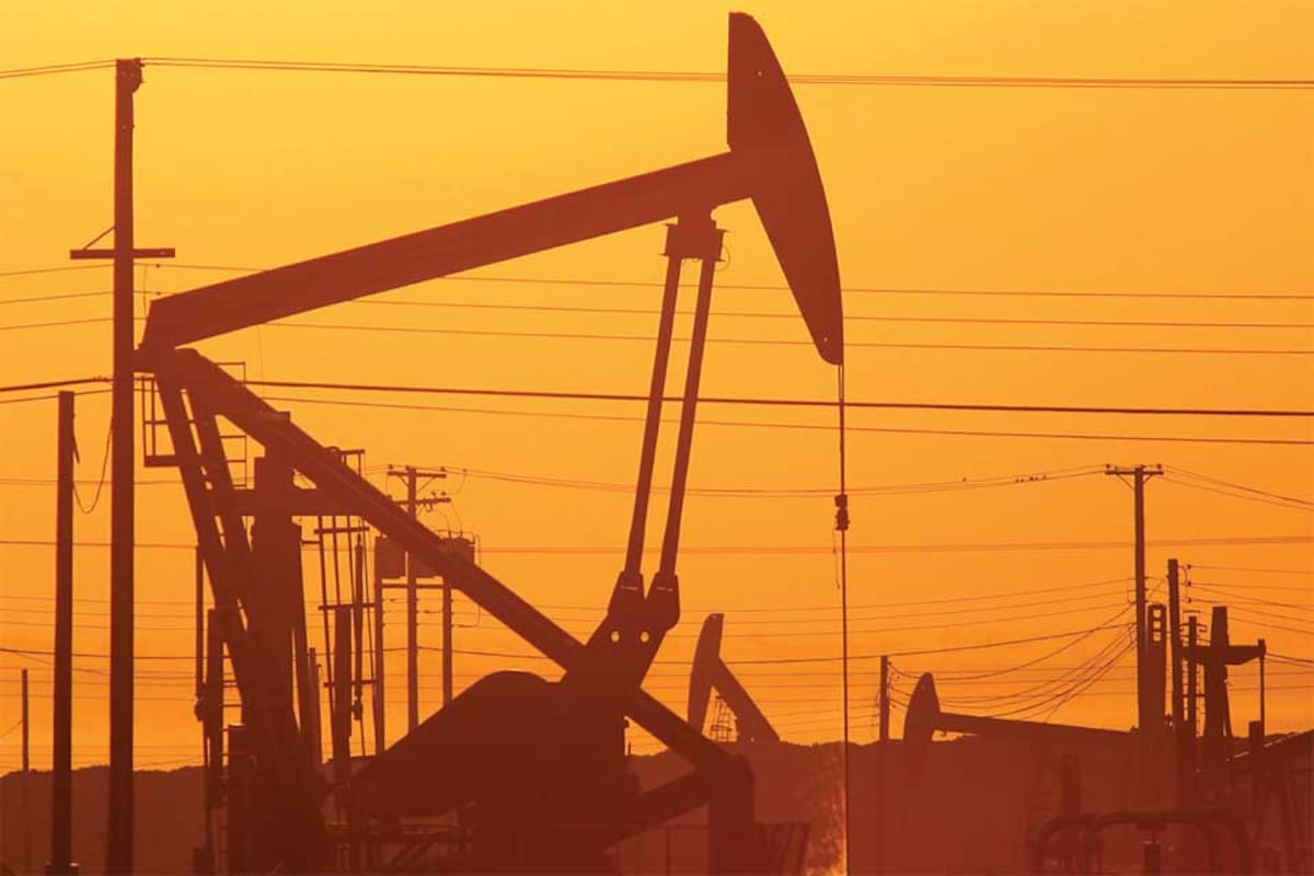 La cotización del petróleo Brent cerró por encima de US$72 el barril, tras una caída inicial.