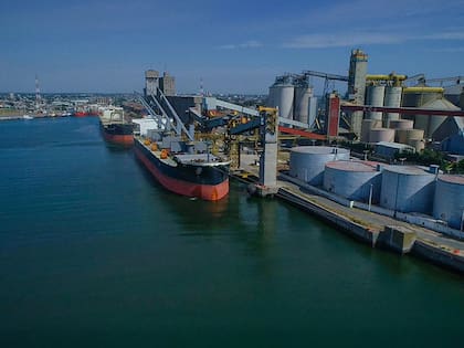La CPPC respaldó la intervención oficial, defendió la oferta paritaria y reclamó garantizar la continuidad operativa de las terminales portuarias