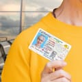 California aclara qué licencia puede obtener una persona sin estatus y quién sí califica para REAL ID