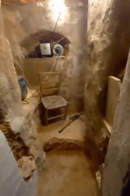 La cueva se ubica en un pueblo de Alicante llamado La Romana, con apenas 2400 habitantes