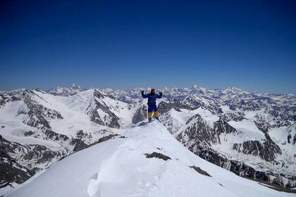 La cumbre del cerro El Plata