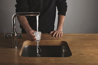 La cuota base del agua en McAllen subió casi un 45%, mientras que el precio por galón, calculado de manera escalonada, aumentó más del 30%