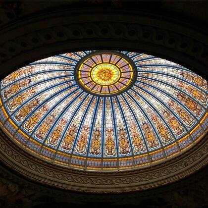 La cúpula del Palacio Paz es uno de los trabajos de restauración más importantes realizados por Farina Ruiz. Recibió el primer premio del concurso Patrimonio 2019 realizado por el Fondo Nacional de las Artes.