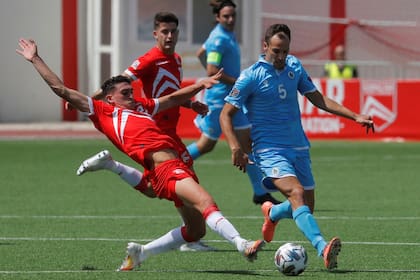 Gibraltar y San Marino tienen muy pocos profesionales en sus planteles.