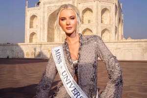 La danesa Victoria Kjær Theilvig es la Miss Universo actual que entregará la corona a la ganadora del próximo certamen 2025 (Facebook/Miss Universe)