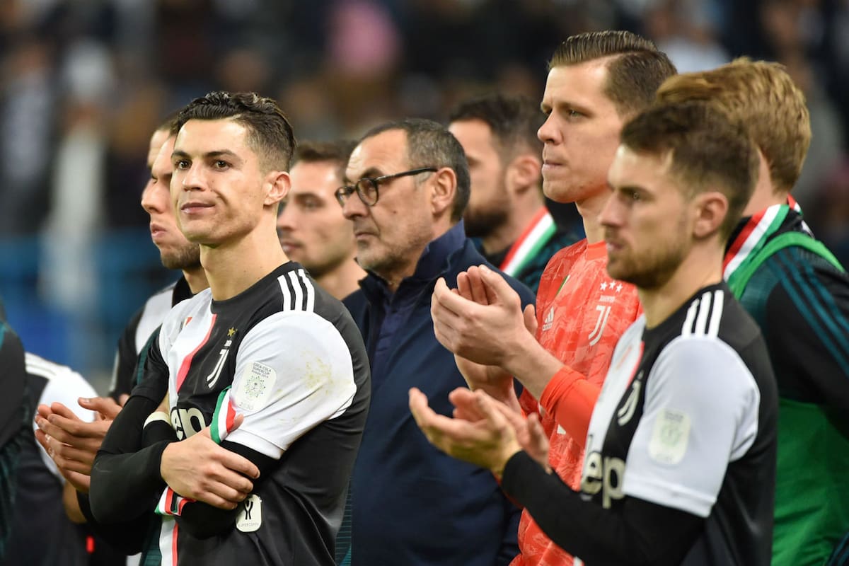 La decepción de CR7: se sacó la medalla y se mostró muy molesto en la entrega de premios