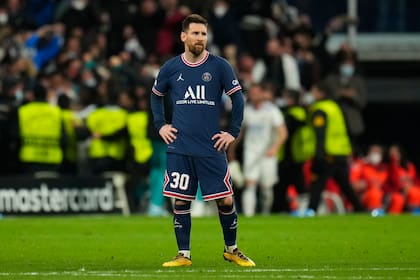 La decepción de Lionel Messi, luego del 1-3 frente a Real Madrid; el rosarino sufrió otro duro impacto en la Champions