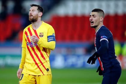 La decepción de Lionel Messi, que marcó el gol del empate, pero falló un penal en un instante clave del partido.