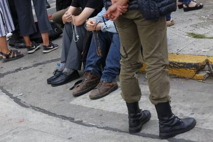 La decepción de los militantes pro vida tras el resultado de la votación en la cámara de diputados