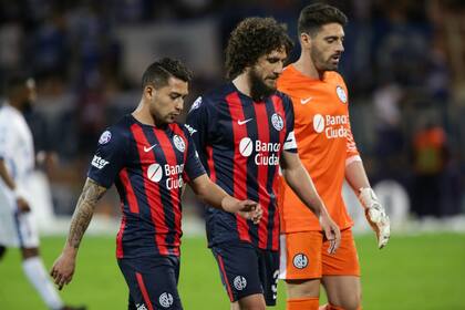 La decepción de Salazar, Coloccini y Navarro; el Ciclón aún no sumó de a tres en la Superliga