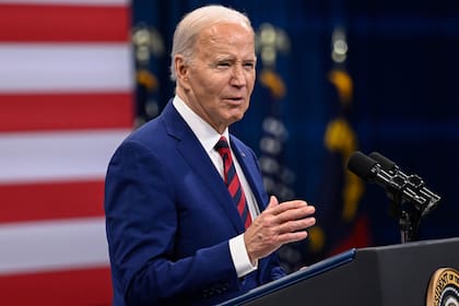 La decisión de bloquear la compra, probablemente le hará ganar votos a Joe Biden en contiendas reñidas en Pensilvania, donde tiene su sede US Steel, o en Michigan, donde hizo campaña el día en que denunció el acuerdo