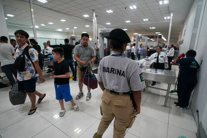 La decisión de clasificar a los viajeros estadounidenses como “de alto riesgo” ha sido comunicada a través de un mensaje en la plataforma de Facebook de la Aduana