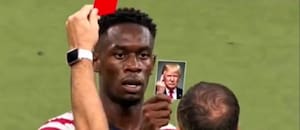La suspensión de la roja a Folarin Balogun desató una catarata de memes en redes sociales
