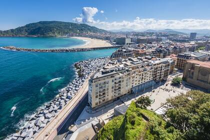 La decisión del Ayuntamiento de San Sebastián es no conceder nuevas licencias para abrir hoteles y pisos turísticos