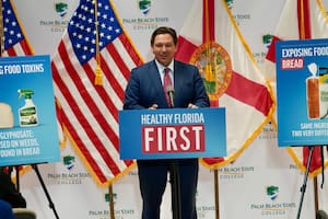 La decisión surge tras la fuerte oposición del gobernador Ron DeSantis, quien defendió la necesidad de los recursos de emergencia