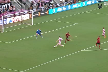 La definición de Messi para abrir la cuenta en Miami