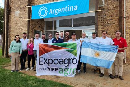 La delegación argentina en la feria