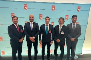 La delegación argentina en la reunión del GAFI en París: Ignacio Yacobucci (titular de la UIF), Mariano Borinsky (presidente de la Cámara Federal de Casación Penal), Sebastián Amerio (secretario de Justicia), Marcelo Ruiz (asesor del ministro de Justicia) y Felipe Jiménez Losano (secretario de la Cancillería )