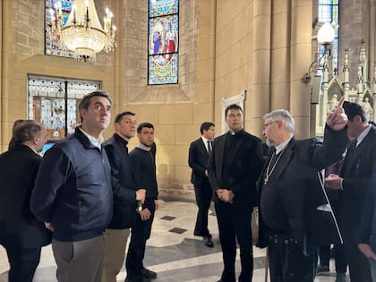 La delegacion de la Santa Sede en la Basílica de Luján