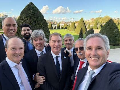 La delegación de Milei en el Palacio del Eliseo