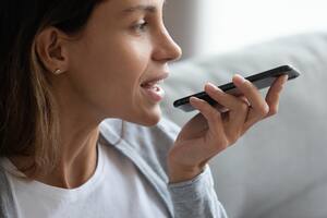 La demanda de mensajes de audio y videollamadas se duplicó en WhatsApp y por este motivo Facebook reforzó la capacidad de sus servidores para responder a la demanda