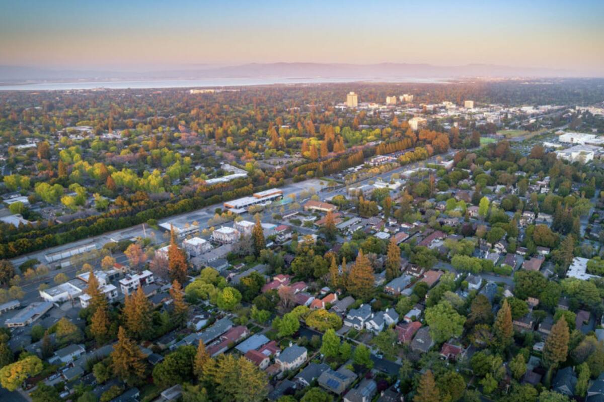 La demanda de viviendas en la ciudad es impulsada por compradores con altos ingresos, principalmente vinculados al sector tecnológico (Irvine Company Apartment Communities)