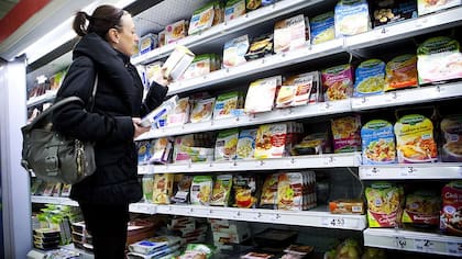 Los economistas advierten que la evolución de la inflación dependerá en gran parte de la negociación de la deuda