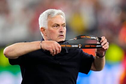 La derrota de Roma en la final de la Europa League alejó a Mourinho de PSG para la consideración de algunos asesores dentro del club